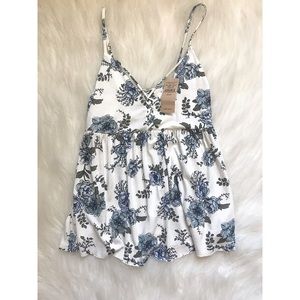 American Eagle strappy floral tank